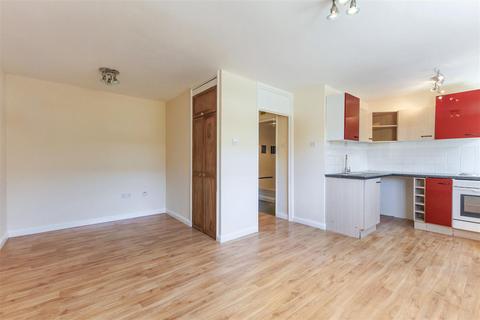 1 bedroom apartment for sale, Clopton Road, Stratford-Upon-Avon CV37
