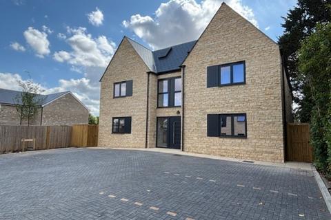 undefined, Burford Road, Carterton, Oxon, OX18 3AG