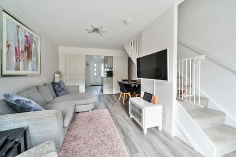 39 Englefield Way, Basingstoke, RG24 9SF