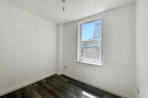 2 bedroom apartment to rent, Athelstan Road Margate CT9