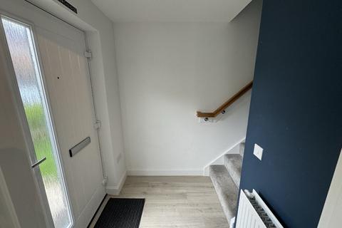 3 bedroom end of terrace house to rent, Cunningham Square, Portobello, Edinburgh, EH15