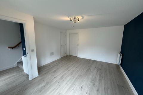 3 bedroom end of terrace house to rent, Cunningham Square, Portobello, Edinburgh, EH15