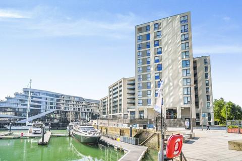 undefined, Maritime Walk, Ocean Village, Southampton, Hampshire, SO14