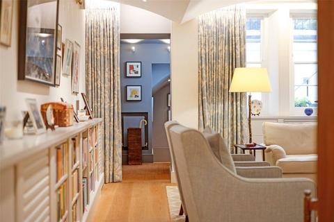 1 bedroom apartment for sale, Warwick Square, Pimlico, London, SW1V