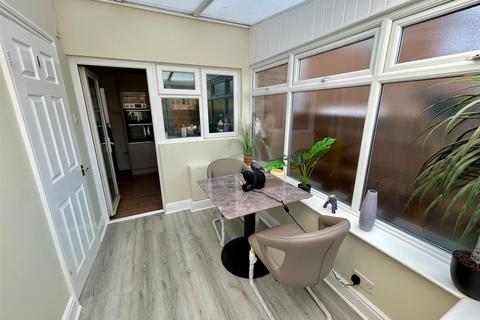 4 Chartwell Close, Waltham Abbey, EN9 3EP