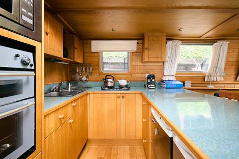 3 bedroom houseboat for sale, St Katharine Docks, Wapping, E1W