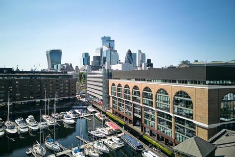 undefined, St Katharine Docks, Wapping, E1W