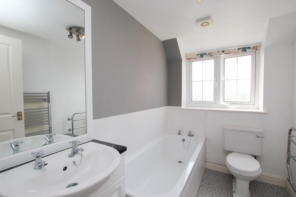 Bathroom.JPG
