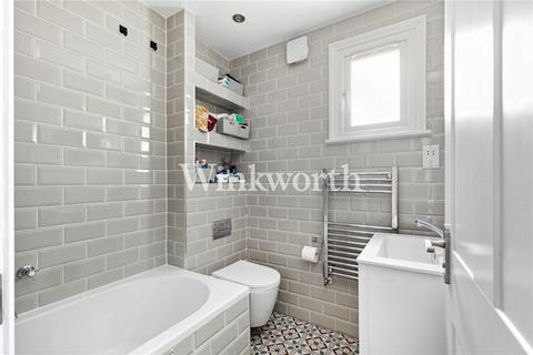 3 bedroom apartment for sale, Lausanne Road, London, N8