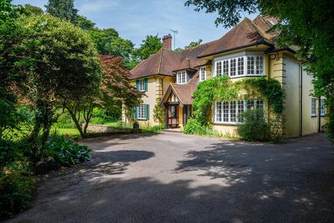 5 bedroom detached house for sale, Chipperfield, Herts, WD4