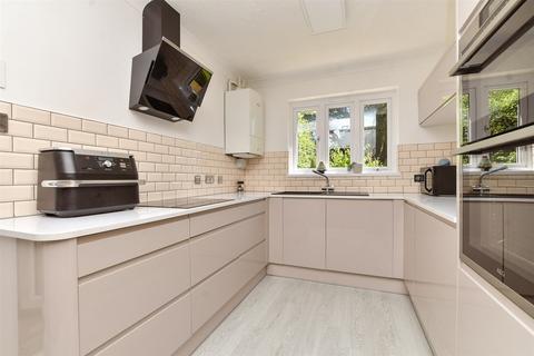 3 Postmill Close, Croydon, CR0 5DY
