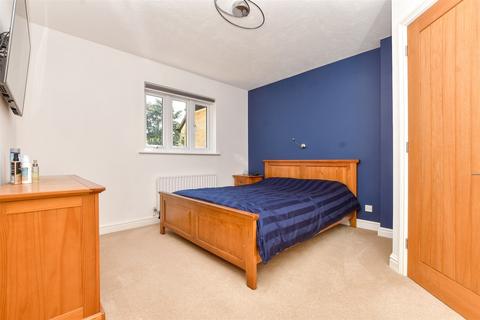 3 Postmill Close, Croydon, CR0 5DY