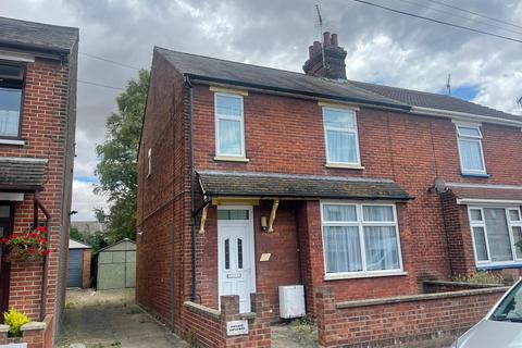 3 bedroom semi-detached house to rent, Melville Road, Ipswich IP4