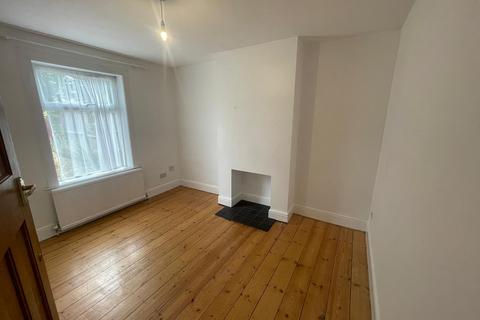 3 bedroom semi-detached house to rent, Melville Road, Ipswich IP4