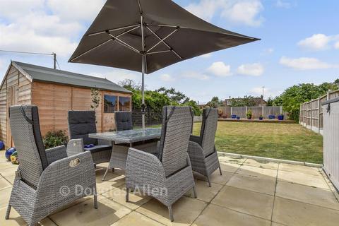undefined, Harold Gardens, Wickford, Essex