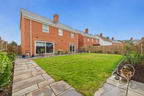 4 bedroom house for sale, Oyster catcher Walk, West Mersea CO5