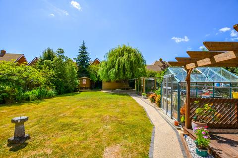 4 bedroom detached house for sale, Rattle Road, Pevensey, East Sussex, BN24