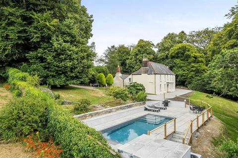 6 bedroom detached house for sale, Kirland