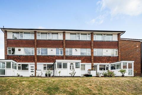 Flat 1, Bearstead House Abbey Park, Beckenham, BR3 1PP