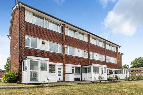 Flat 1, Bearstead House Abbey Park, Beckenham, BR3 1PP