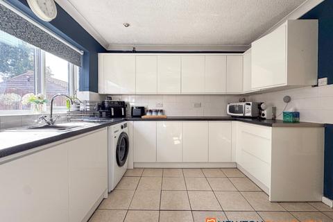 3 bedroom semi-detached house for sale, Crow Park Avenue, 5 NG23