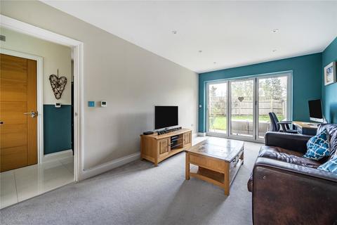 3 bedroom semi-detached house for sale, Hersham Road, Hersham, KT12