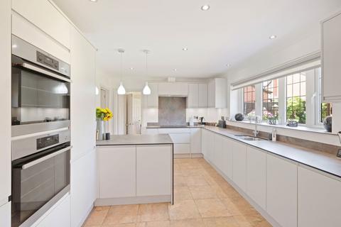 6 bedroom detached house for sale, Hawthorn Drive, Hollywood, B47