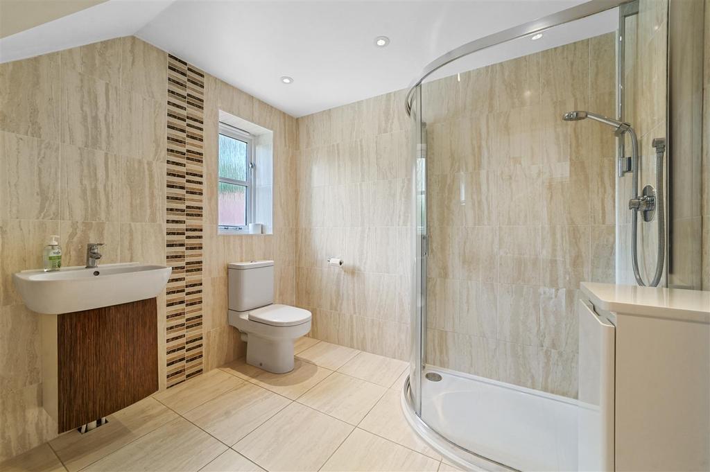 En suite to bedroom one