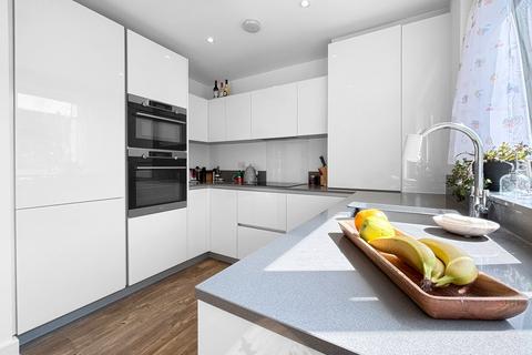 2 bedroom flat for sale, Trumpington, Cambridge CB2