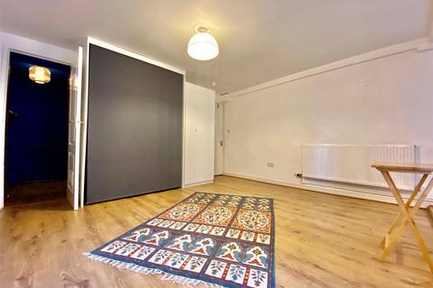 Studio to rent, Bath Buildings, Bristol BS6