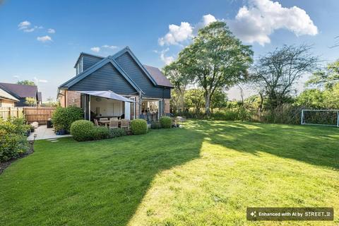 4 bedroom detached house for sale, Merlin Drive, Edenbridge, TN8