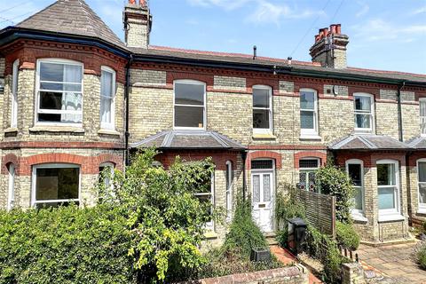 4 bedroom terraced house for sale, Humberstone Road, Cambridge CB4