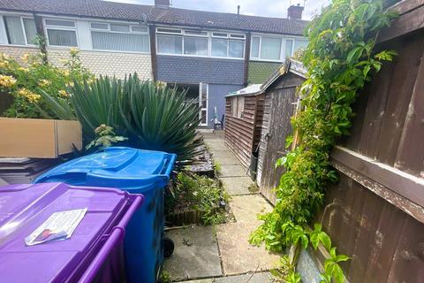 34 Egremont Lawn, Liverpool, L27 5RB