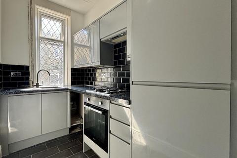 2 bedroom end of terrace house for sale, Mary Street, Bradford BD13