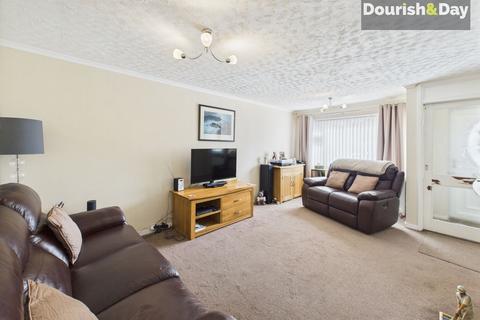 2 bedroom detached bungalow for sale, Elford Close, Stafford ST16