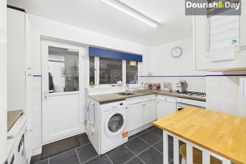 2 bedroom detached bungalow for sale, Elford Close, Stafford ST16