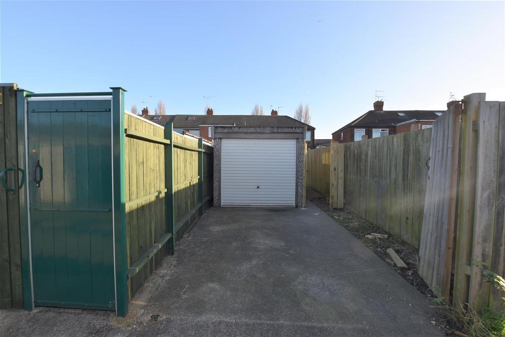 Garage.jpg
