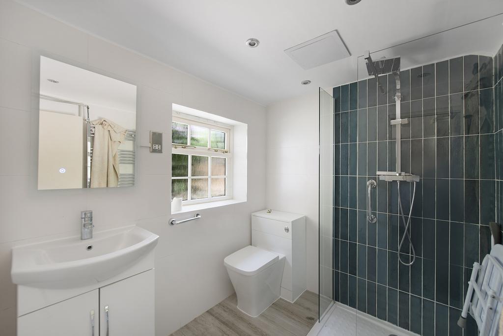 Downstair Shower Ro
