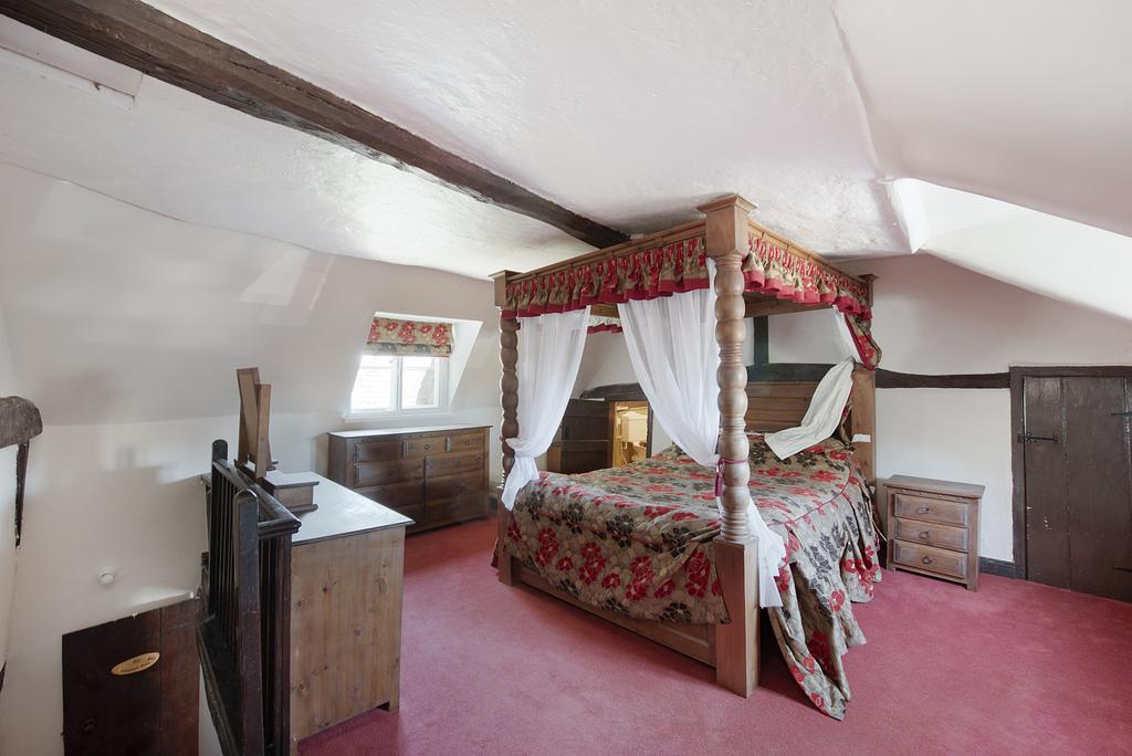 Prinicpal Bedroom