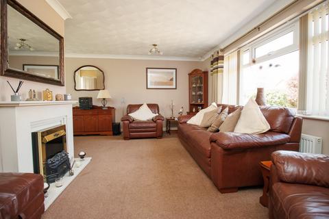 3 bedroom detached bungalow for sale, Wooldale Drive, Filey YO14