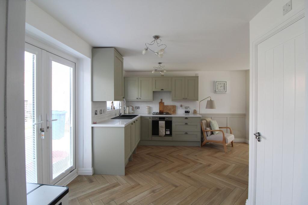 Kitchen Dining Area