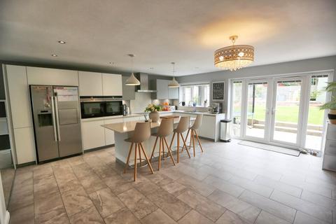 34 Barnfield Road, Bollington, Macclesfield, SK10 5DZ