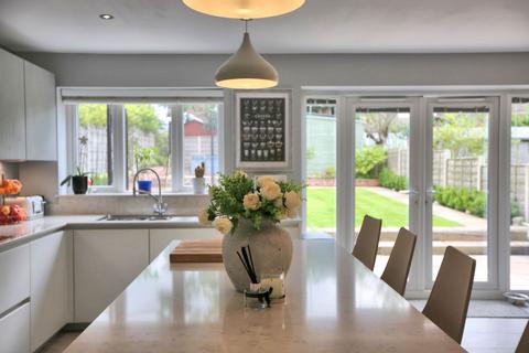 34 Barnfield Road, Bollington, Macclesfield, SK10 5DZ