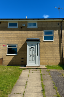 2 bedroom terraced house to rent, Kincraig Close, Manchester M11