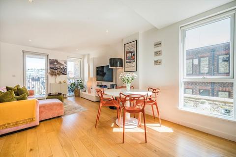 1 bedroom flat for sale, Hand Axe Yard, London WC1X