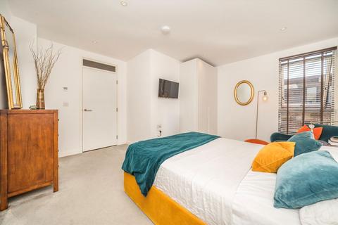 1 bedroom flat for sale, Hand Axe Yard, London WC1X