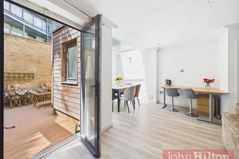 4 bedroom house to rent, Kingscote Way, Brighton