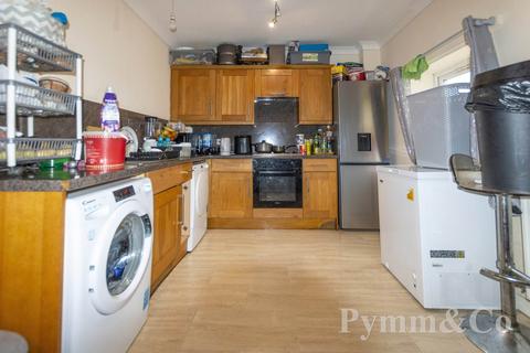 undefined, Row, Great Yarmouth NR30