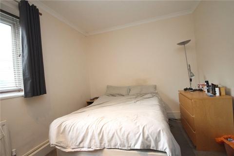 3 bedroom apartment for sale, St. John's Drive, London, SW18