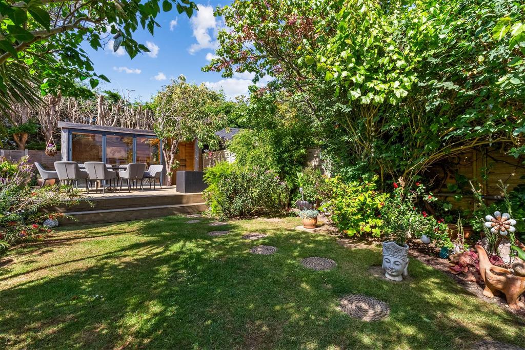 Brook Barn Way 20 014.jpg